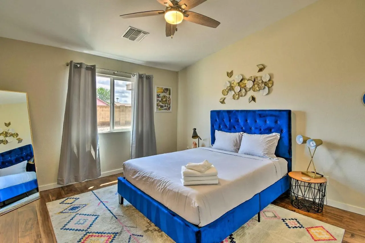 Holiday home Stylish Glendale Home With Private Yard And Patio Phoenix