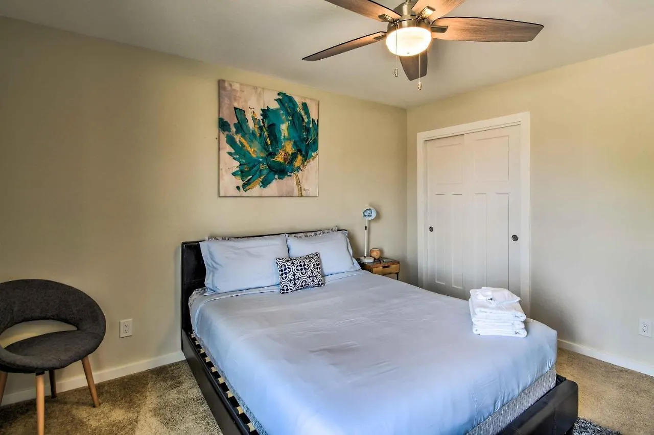 Stylish Glendale Home With Private Yard And Patio Phoenix Semesterbostad